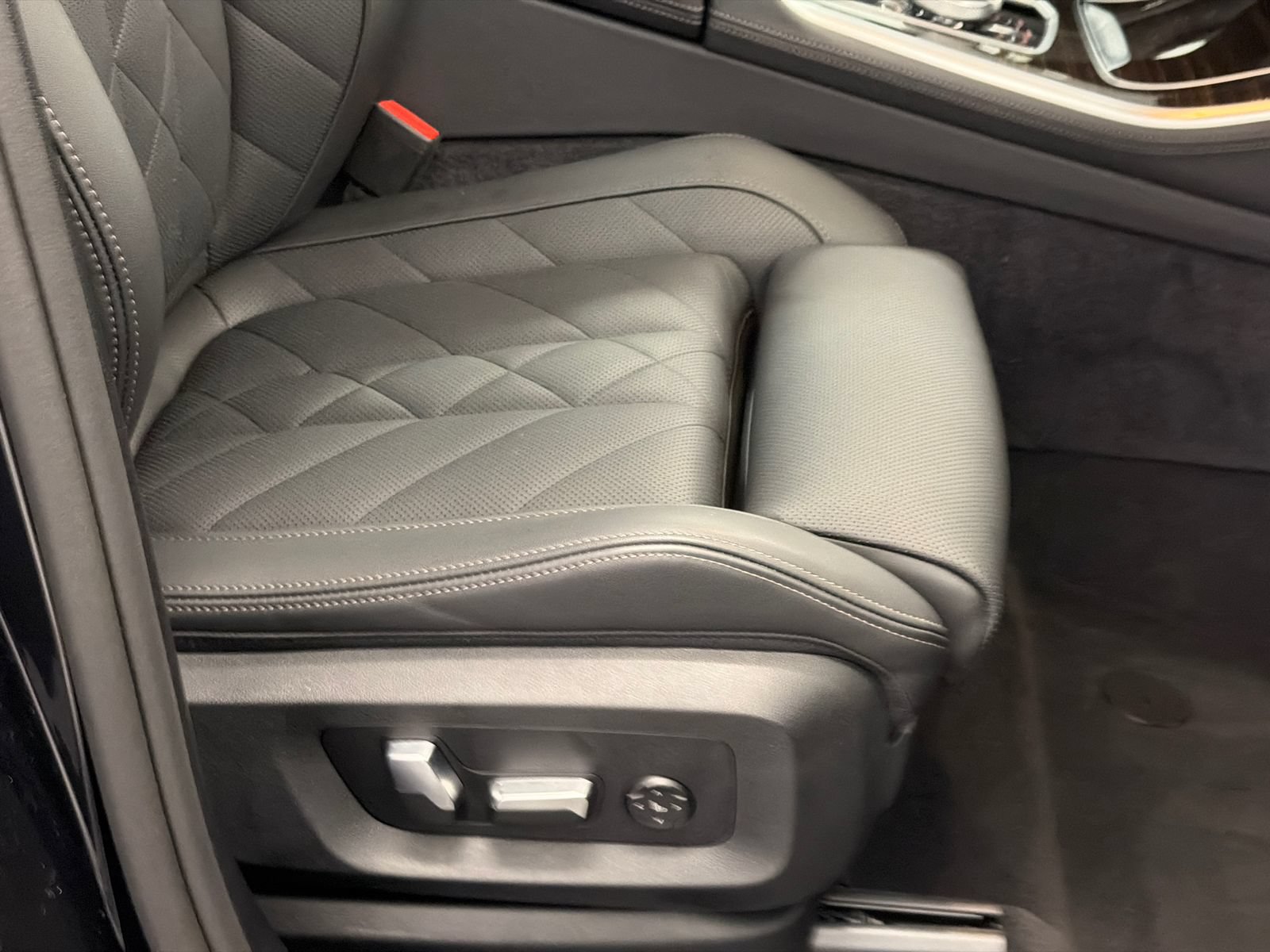 Used 2026 BMW X5 xDrive40i AWD/4WD image 12