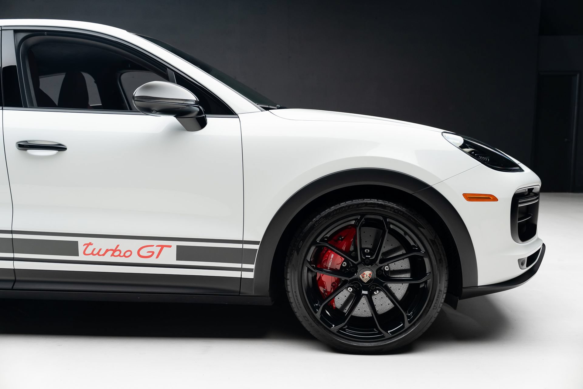 Used 2022 Porsche Cayenne Turbo GT AWD/4WD image 39