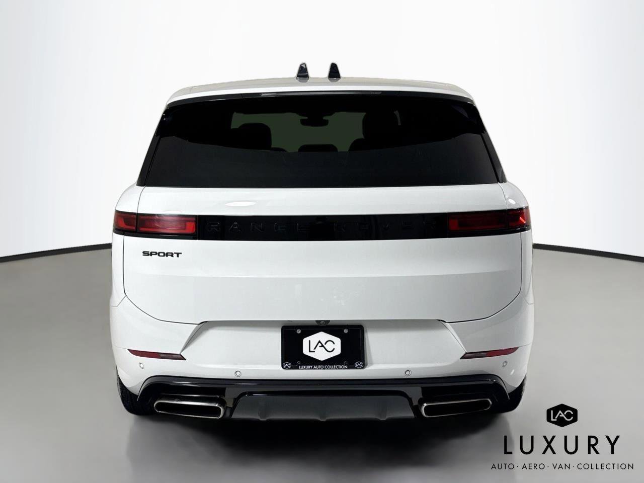 Used 2024 Land Rover Range Rover Sport Dynamic SE image 5