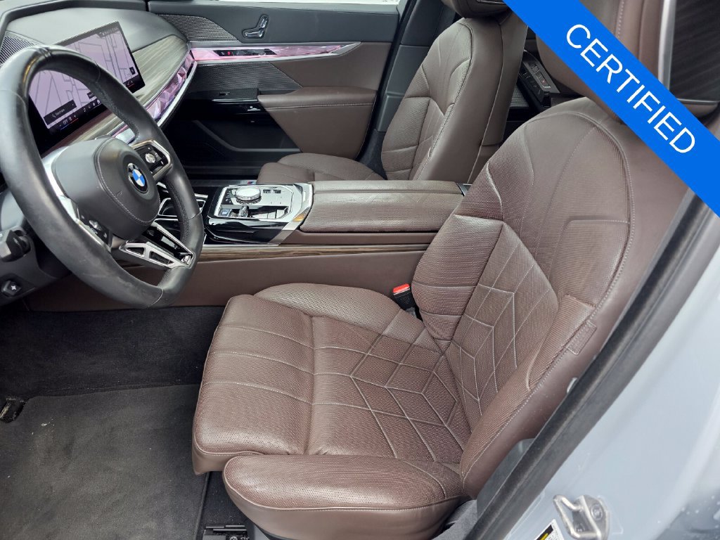 Certified 2023 BMW 760i xDrive AWD/4WD image 9