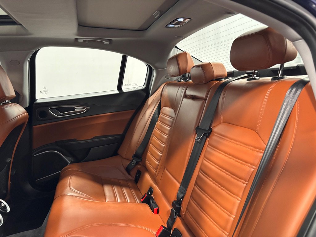 Used 2017 Alfa Romeo Giulia Ti w/ Lusso Package image 22