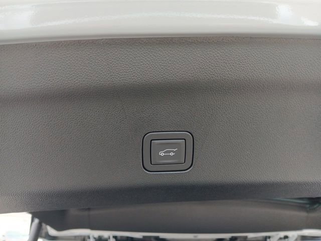 New 2026 Chevrolet Suburban Premier image 27