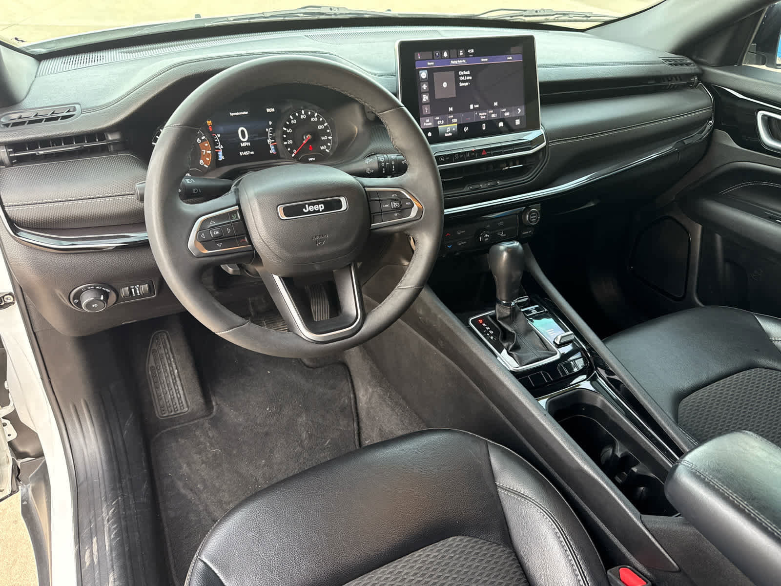 Used 2023 Jeep Compass Altitude image 14