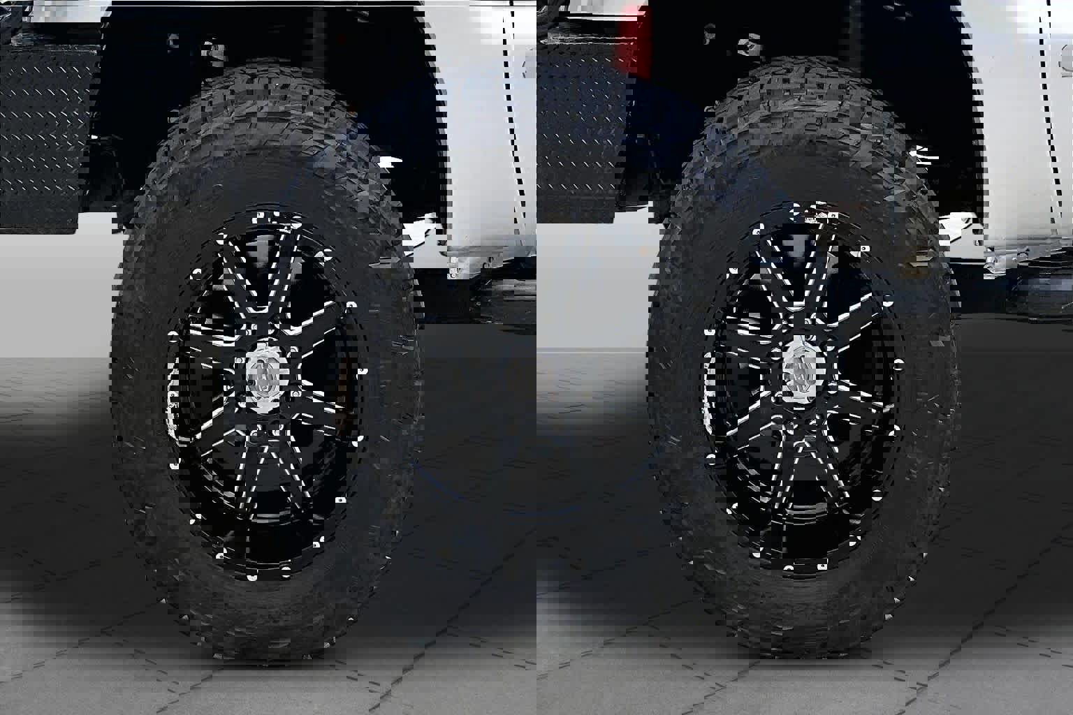 Used 2015 Ford F250 Lariat w/ Lariat Ultimate Package image 11