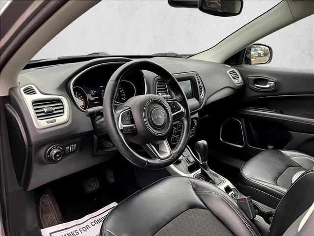 Used 2017 Jeep Compass Latitude w/ Popular Equipment Group image 14