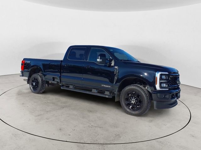 Used 2025 Ford F350 Lariat w/ Black Appearance Package image 7