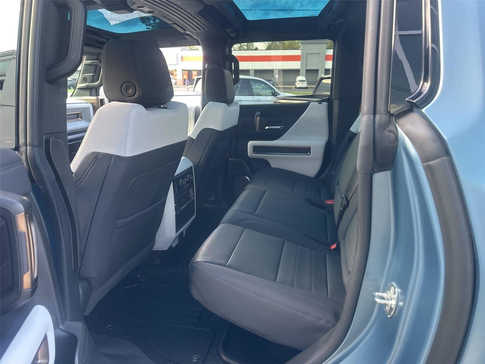 Used 2024 GMC Hummer EV 3X w/ Omega Edition AWD/4WD image 22