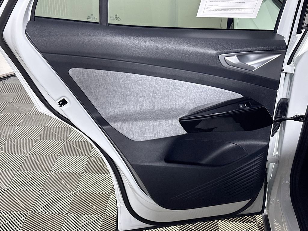 Certified 2024 Volkswagen ID.4 2WD image 19