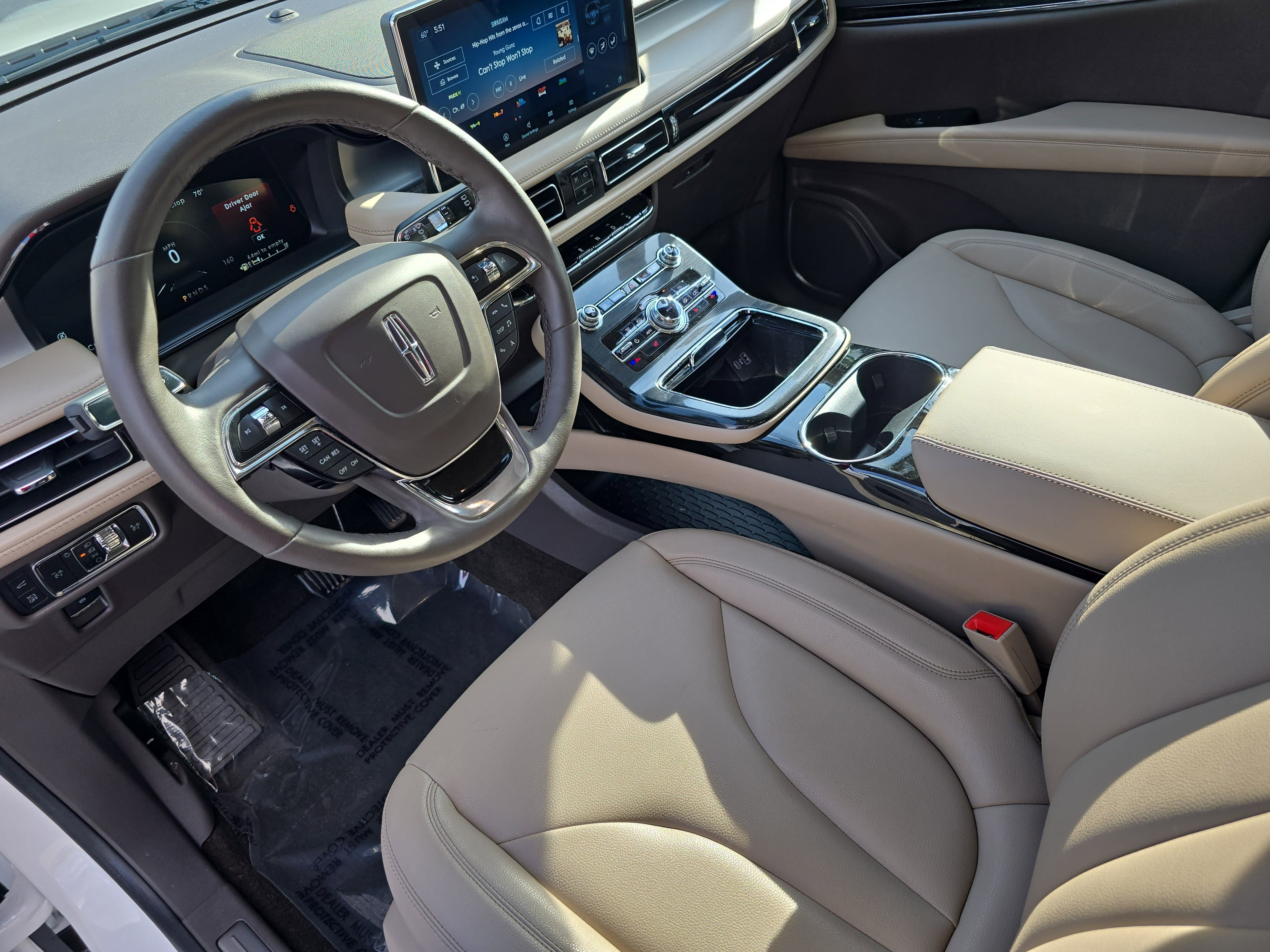 Used 2023 Lincoln Nautilus AWD w/ Premium Package image 16