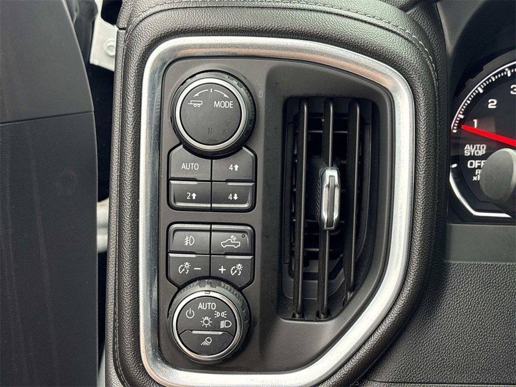 Used 2020 Chevrolet Silverado 1500 LT Trail Boss image 26