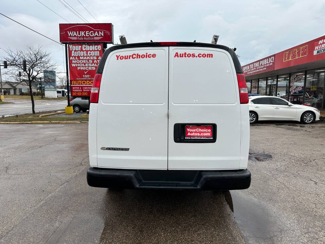 Used 2020 Chevrolet Express 2500 w/ Communications Package RWD image 4
