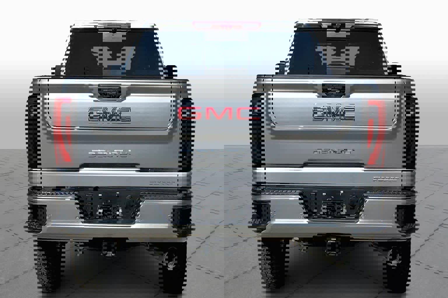 Used 2025 GMC Sierra 3500 Denali w/ Denali Reserve Package image 5