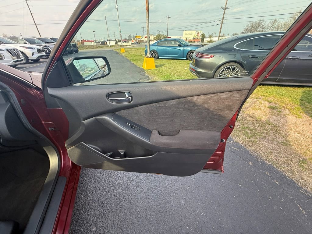 Used 2011 Nissan Altima 2.5 S image 21