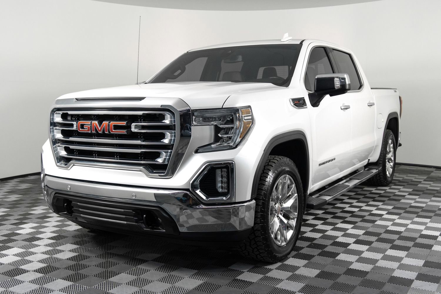 Used 2020 GMC Sierra 1500 SLT w/ SLT Premium Plus Package image 2