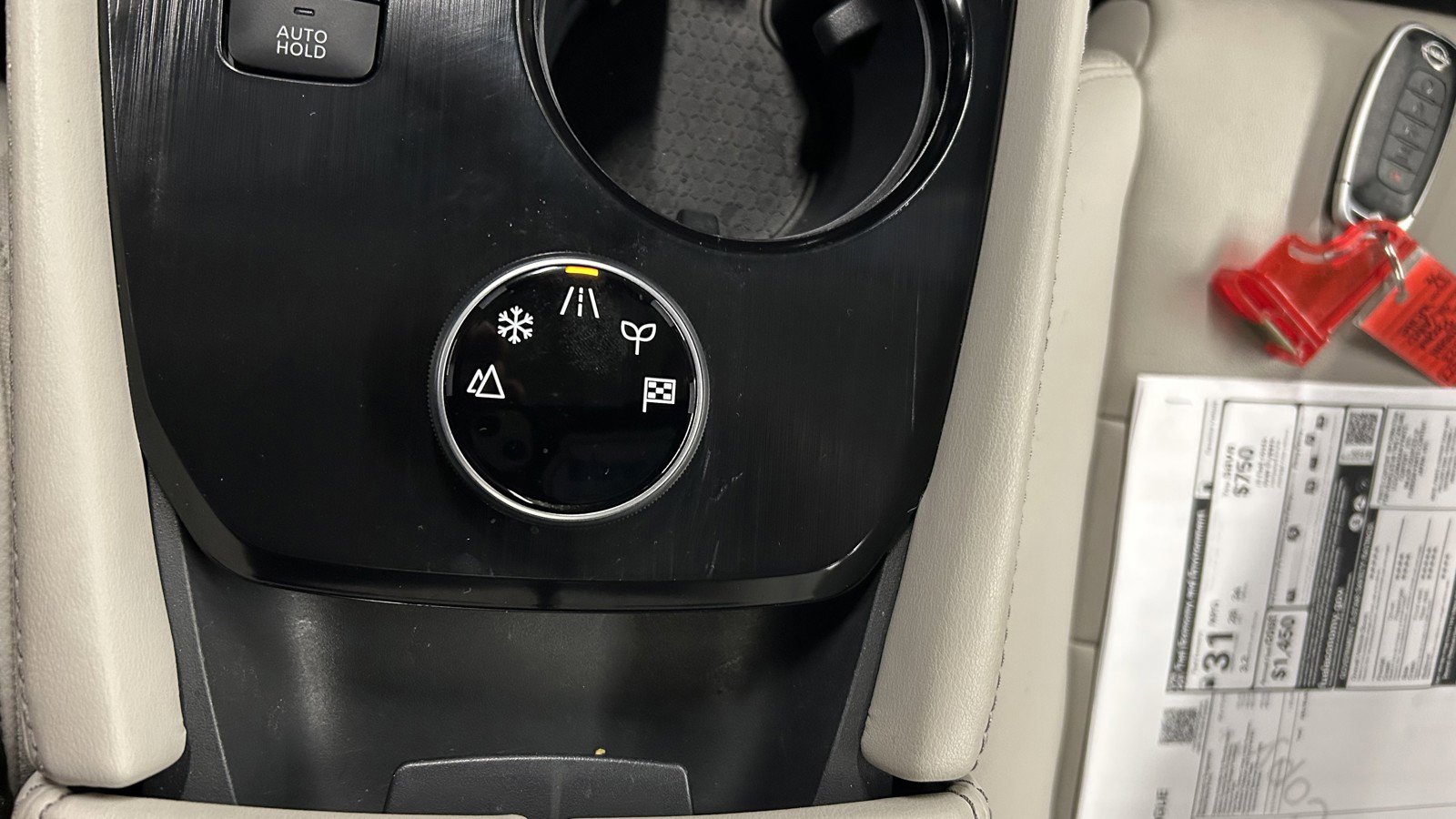 Used 2023 Nissan Rogue SL image 36