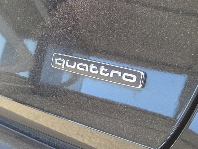 Used 2021 Audi A8 L 3.0T w/ Executive Plus Package image 14