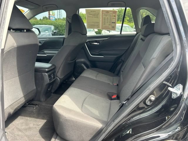 Used 2022 Toyota RAV4 XLE FWD image 16