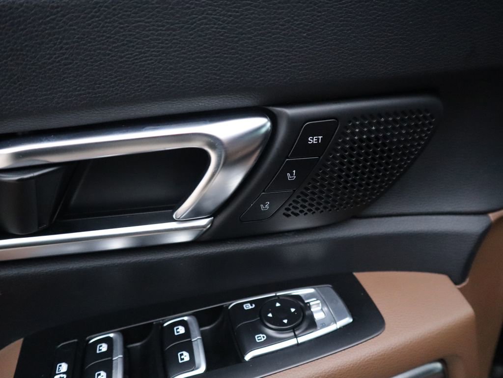 Used 2022 Kia Telluride SX w/ SX Prestige Package image 24