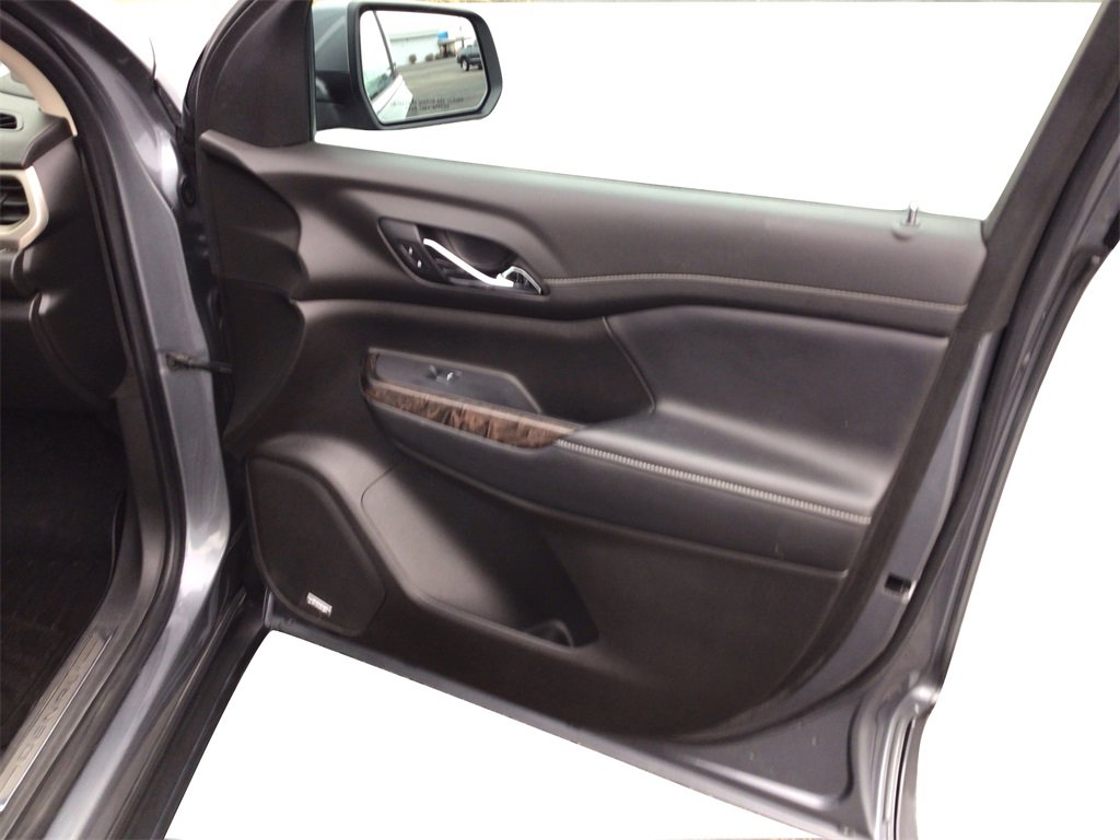 Used 2021 GMC Acadia Denali w/ Denali Ultimate Package image 21