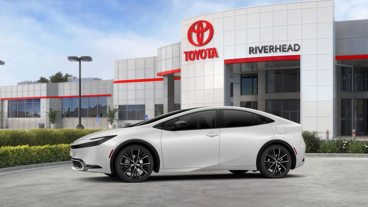 New 2026 Toyota Prius XLE FWD image 5