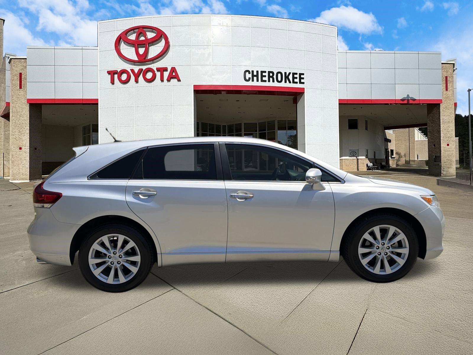 Used 2013 Toyota Venza XLE image 4