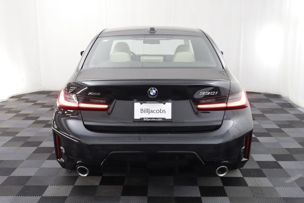 Used 2026 BMW 330i xDrive Sedan AWD/4WD image 16