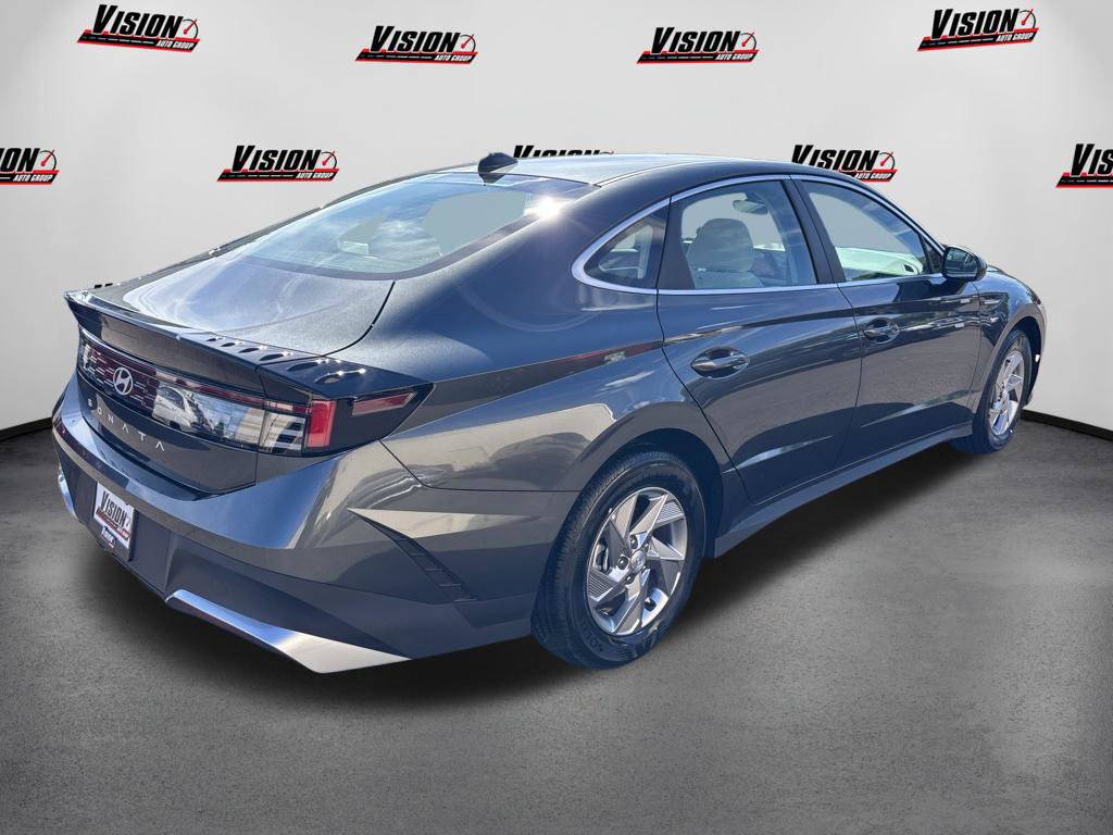 New 2026 Hyundai Sonata SE FWD image 5