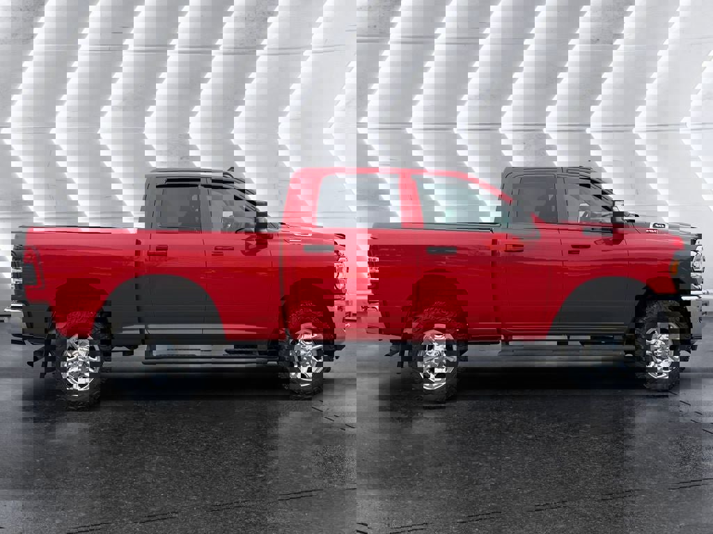 Used 2024 RAM 2500 Tradesman w/ Chrome Appearance Group image 7