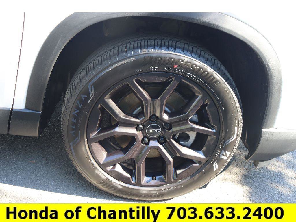 Used 2025 Honda Pilot Touring image 35