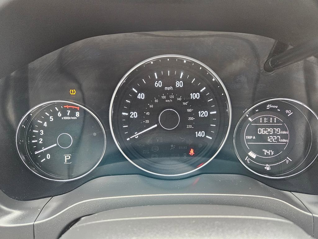 Used 2018 Honda HR-V EX image 12