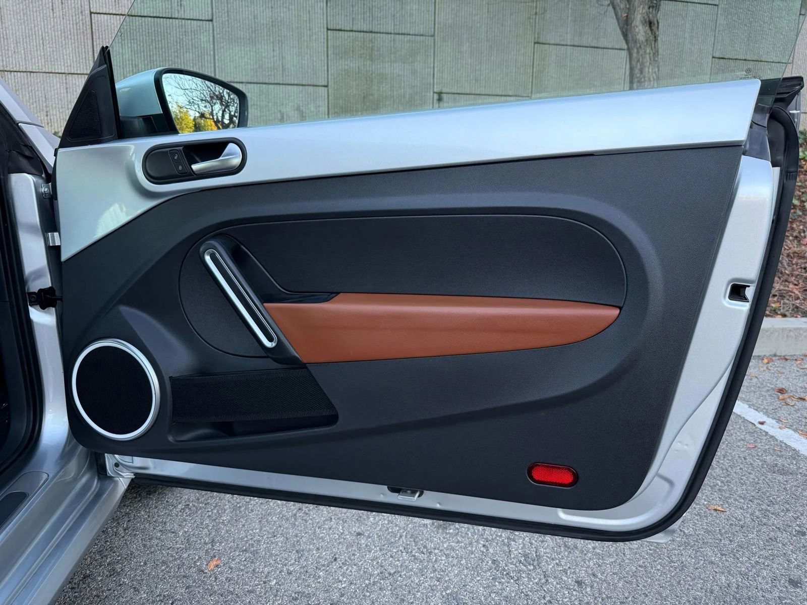 Used 2015 Volkswagen Beetle 1.8T Classic image 39