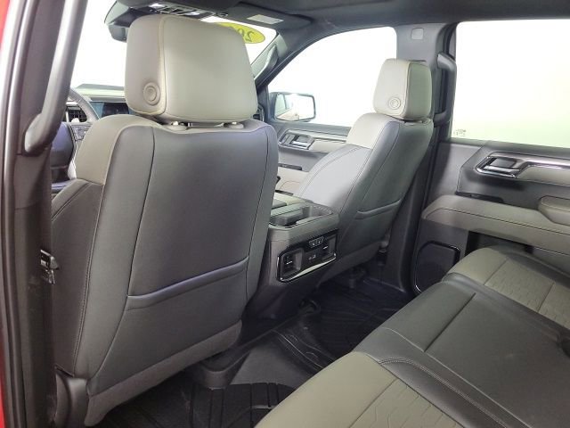 Used 2024 Chevrolet Silverado 1500 ZR2 w/ Technology Package image 21
