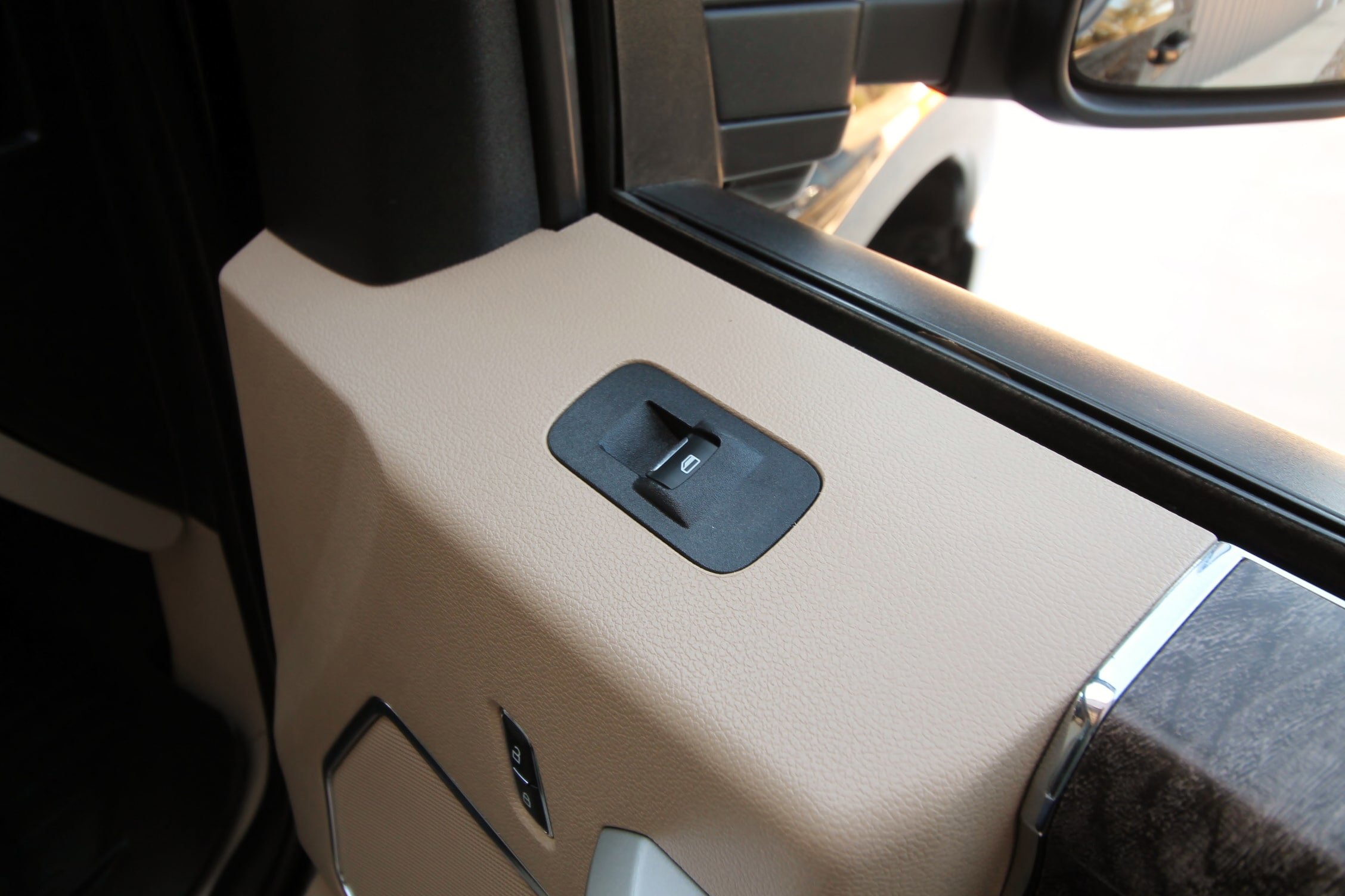Used 2018 Ford F250 Lariat w/ Lariat Ultimate Package image 40
