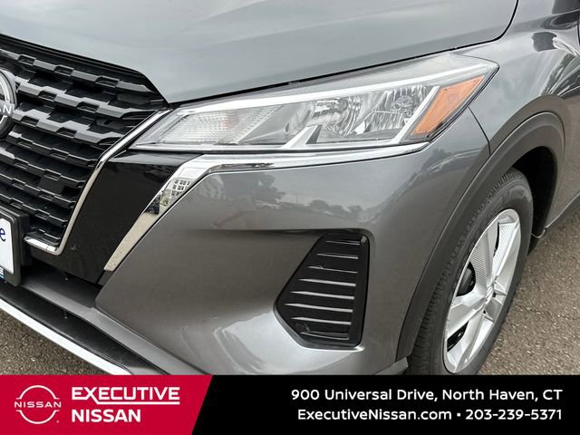 Used 2025 Nissan Kicks Play S FWD image 7