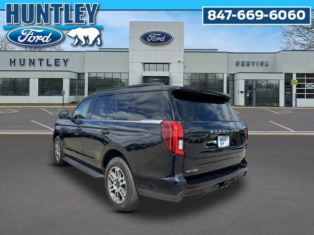 Used 2025 Ford Expedition Active AWD/4WD image 6
