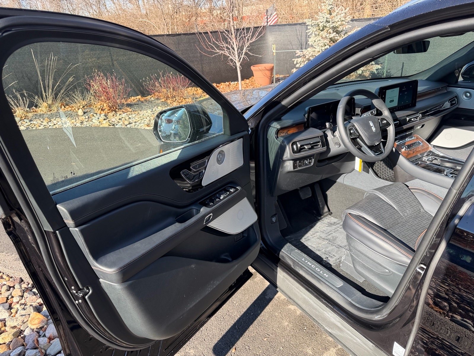 New 2026 Lincoln Aviator Black Label AWD/4WD image 24