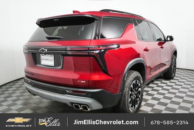 Used 2024 Chevrolet Traverse Z71 w/ Enhanced Driving Package AWD/4WD image 3