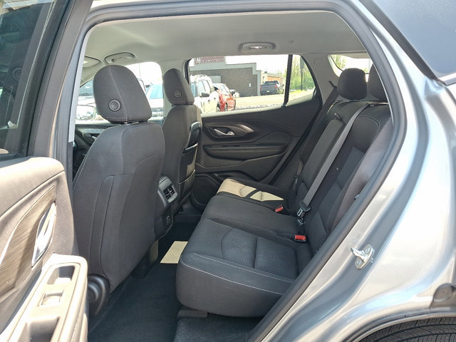 Used 2024 GMC Terrain SLE image 10