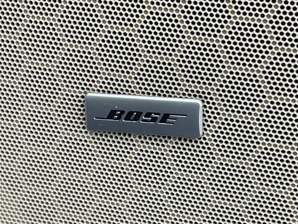 Used 2017 Cadillac XT5 Premium Luxury w/ LPO, Wheel Lock Package image 13