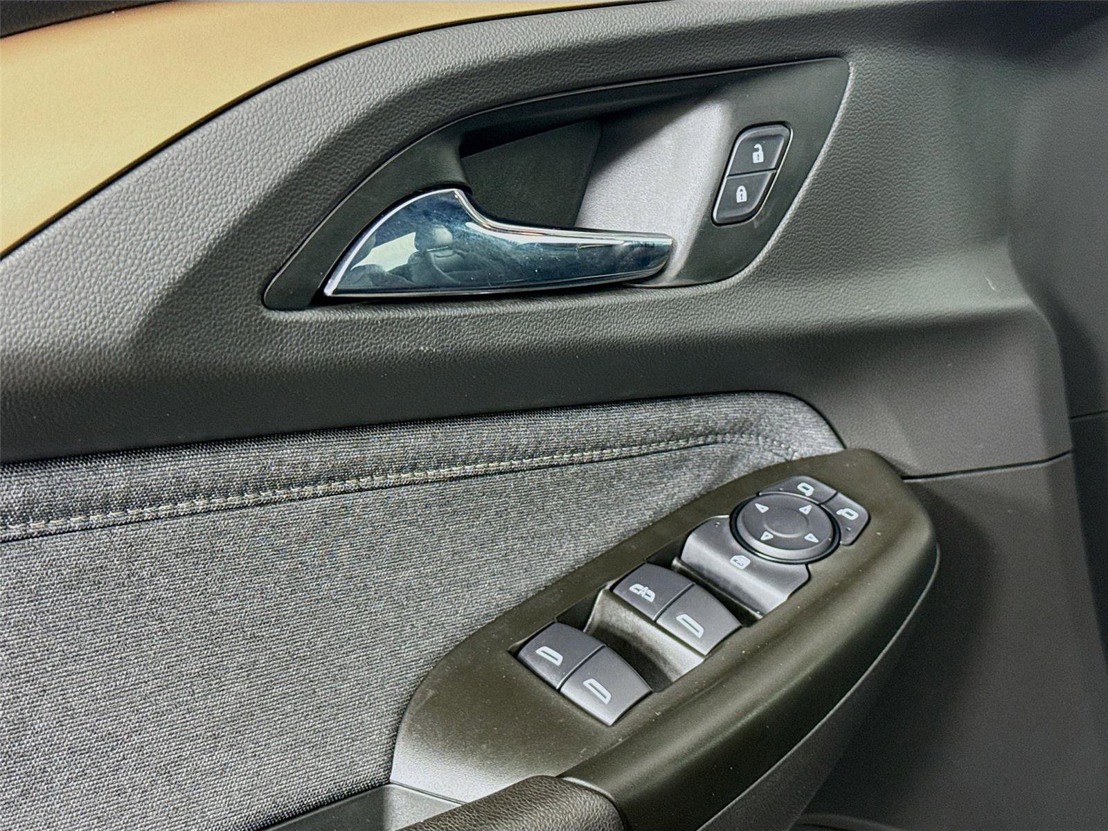 Used 2021 Chevrolet TrailBlazer ACTIV w/ Sun and Liftgate Package image 17