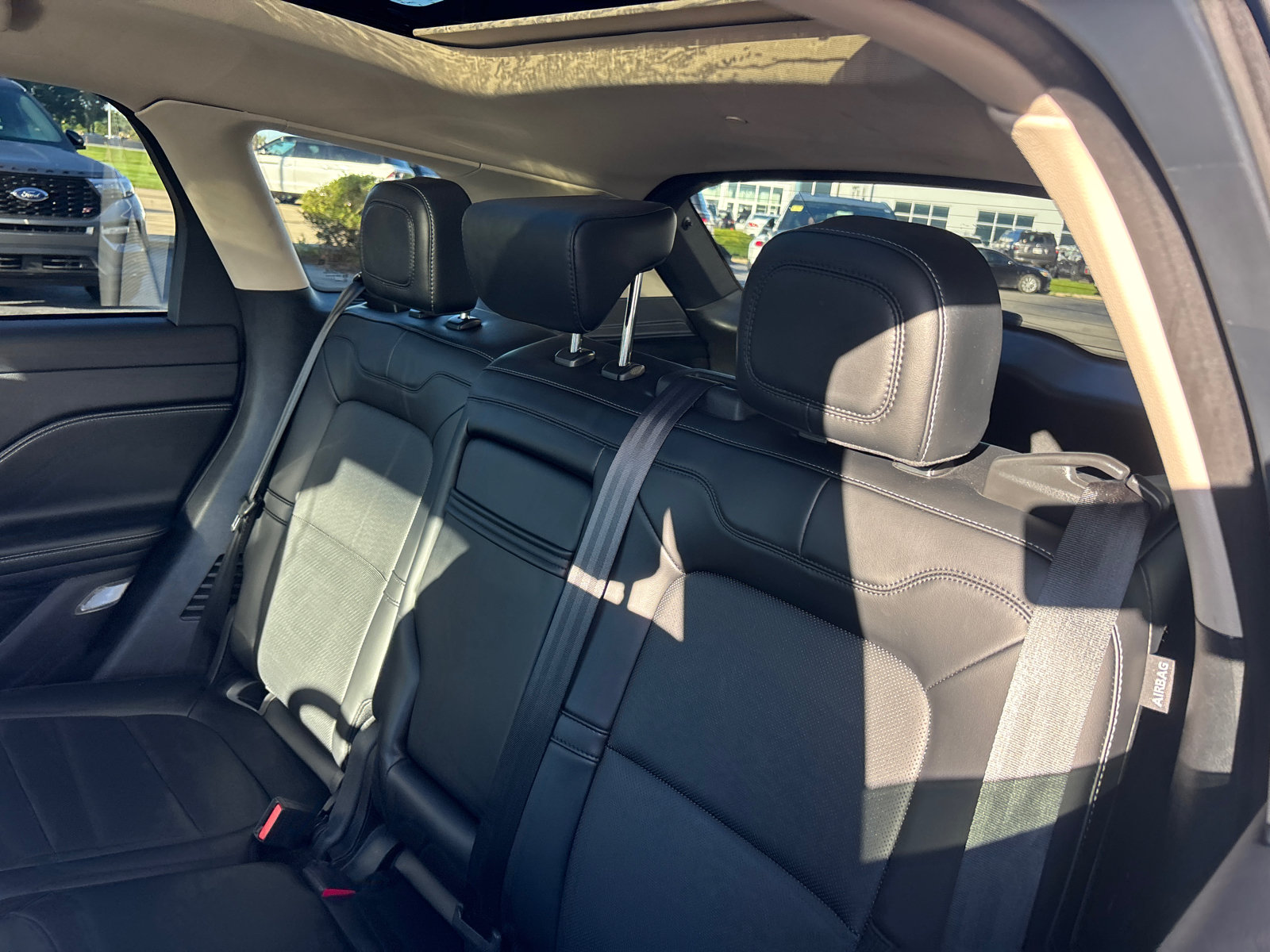 Certified 2023 Lincoln Corsair AWD w/ Equipment Group 101A image 24