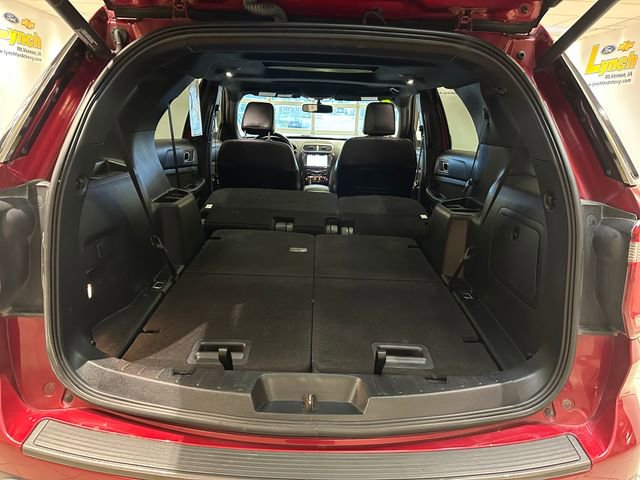 Used 2018 Ford Explorer XLT w/ XLT Appearance Package AWD/4WD image 22