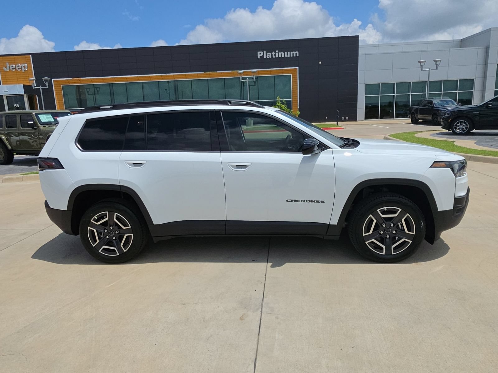 New 2026 Jeep Cherokee Laredo AWD/4WD image 6