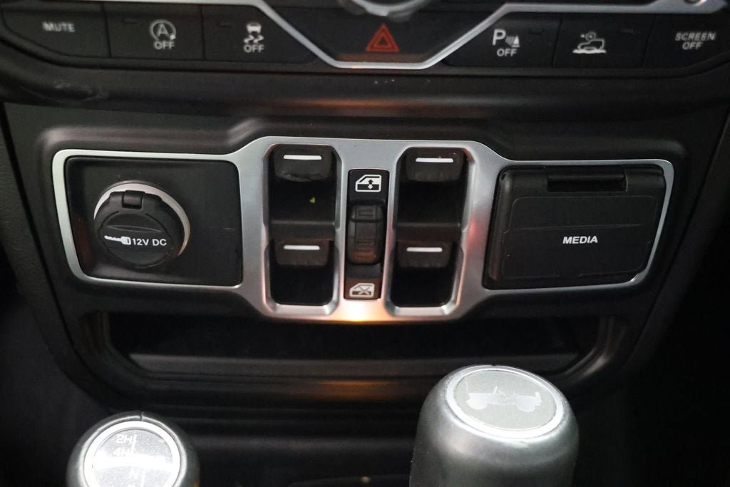 Used 2022 Jeep Wrangler Unlimited Sahara image 23