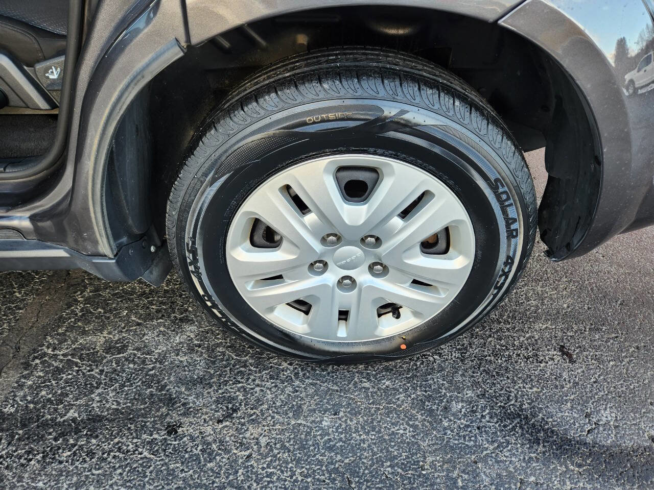 Used 2016 Dodge Journey SE w/ Flexible Seating Group image 21