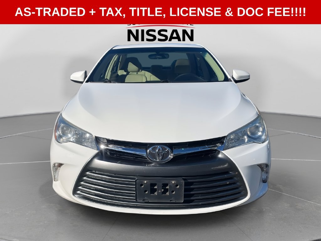 Used 2016 Toyota Camry LE w/ Moonroof Package FWD image 2