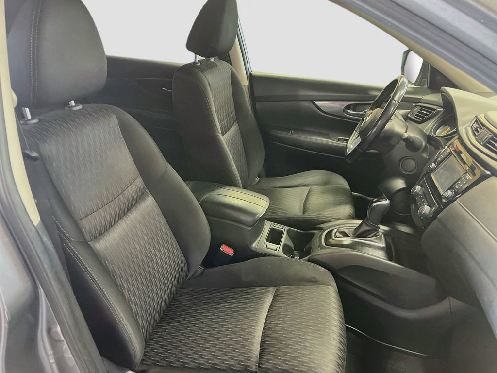 Used 2017 Nissan Rogue SV w/ SV Premium Package FWD image 29