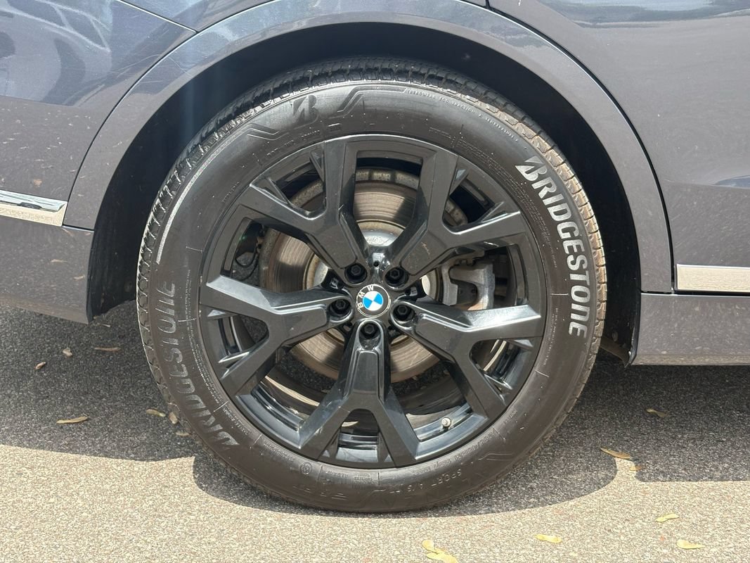 Used 2020 BMW X7 xDrive40i w/ Premium Package AWD/4WD image 10
