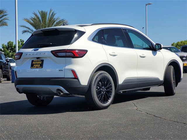 New 2025 Ford Escape SE image 4