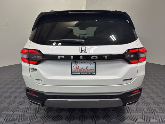New 2026 Honda Pilot Touring image 5